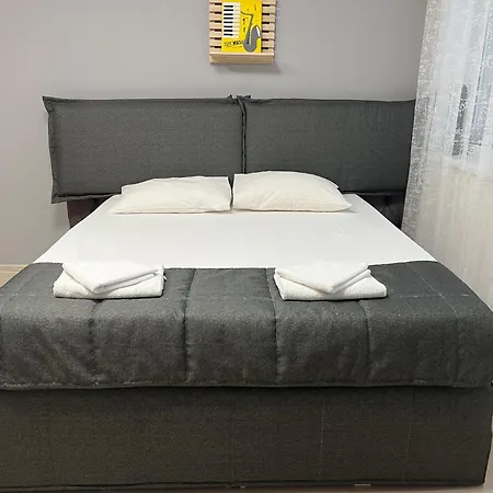 Апартамент теви Варна