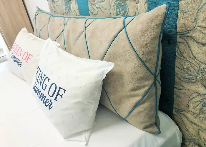 Tevi Apartment Warna