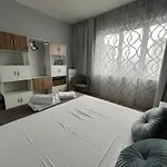 теви